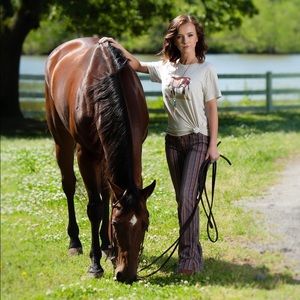 Meet your Posher, Kayla